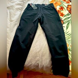 Under armor size 4 pants New with tags